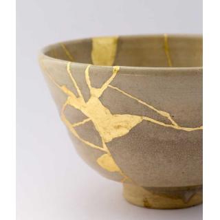 C&rsquo;&egrave; una crepa in ogni cosa. L&rsquo;arte del kintsugi per stare meglio 