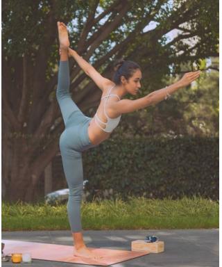 Colibrismi - Vinyasa Flow con Barbara
