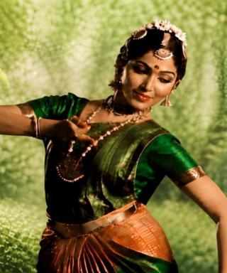 Prova Gratuita Danzaterapia e Danza Indiana Kathak